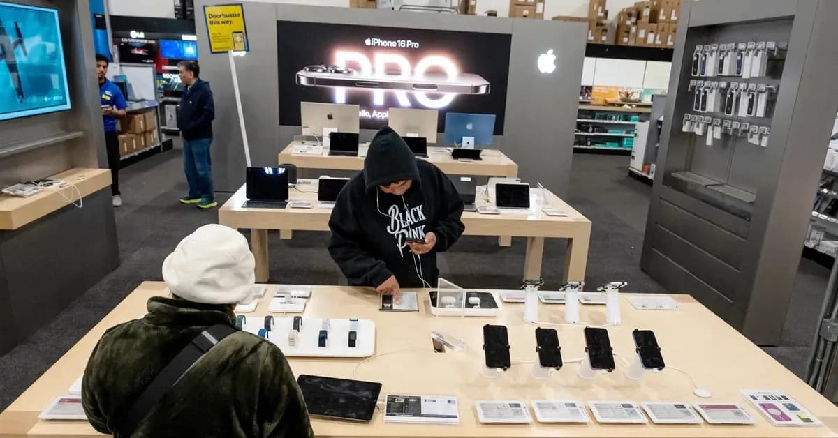 Apple tìm cách hợp tác với nhà cung cấp linh kiện Trung Quốc bị Mỹ hạn chế