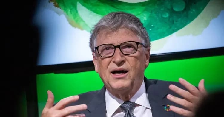 BillGates cảnh báo biến động lịch sử từ trí tuệ nhân tạo trong bài luận dài