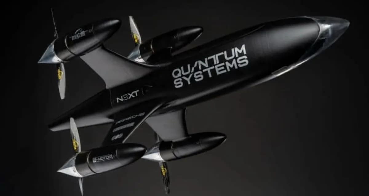 Đột phá tốc độ với drone Apex Recordhunter chạy bằng điện từ Đức