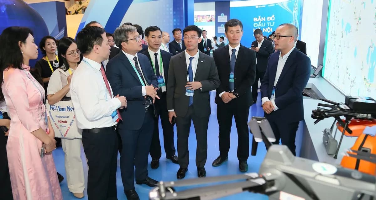 Hà Nội tiên phong ứng dụng thiết bị bay không người lái vận chuyển y tế