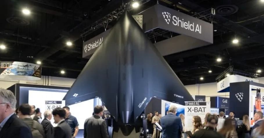 Máy bay chiến đấu X-BAT tích hợp AI và công nghệ VTOL tầm bay 3.700km